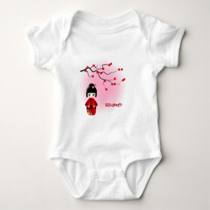 Boneca kokeshi sakura, camisa de bebê