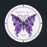 Borboleta Roxa 31 Relógio Redondo<br><div class="desc">Arte do Ventilador da Música K-pop: Nesta Borboleta Roxa 31,  você poderia encontrar 31 refs sobre minha música pop favorita de 7 Caras incríveis e seu exército de fãs se você os conhece bem! Ou apenas,  aproveite esta design e veja o que você quer ver com seu próprio significado.</div>