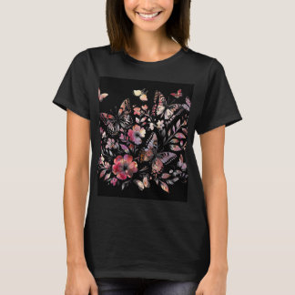Borboletas em T-Shirt floral