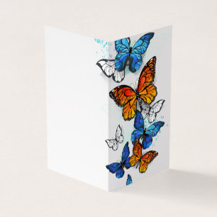 Borboletas voadoras Morpho e Monarca