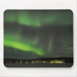 Borealis da Aurora no mousepad do céu