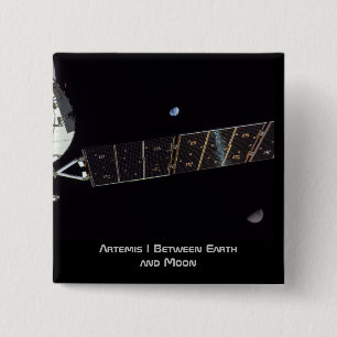 Bóton Quadrado 5.08cm Artemis I Entre Terra e Lua