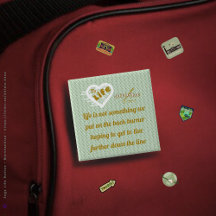 Botão Sage Life da Poeta Adiela Akoo