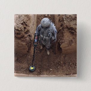 Bóton Quadrado 5.08cm Buscas do especialista para um esconderijo das