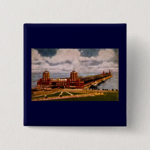 Bóton Quadrado 5.08cm Cais do marinho, Chicago, Illinois (ca.1916-1930)