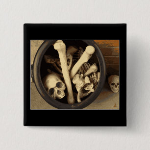 Bóton Quadrado 5.08cm Caldrão de ossos.