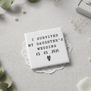 Bóton Quadrado 5.08cm Citação engraçada Eu Sobrevivi ao Casamento da Min