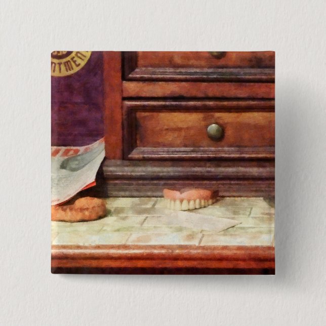 Bóton Quadrado 5.08cm Dentaduras (Frente)