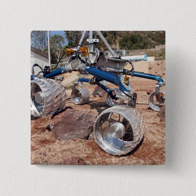 Bóton Quadrado 5.08cm Espantalho, um modelo de teste de mobilidade (Frente)