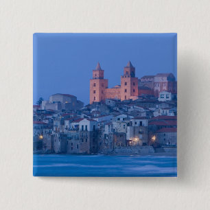 Bóton Quadrado 5.08cm Itália, Sicília, Cefalù, Vista com Duomo a partir 