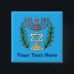 Bóton Quadrado 5.08cm Magen Persa David Menorah<br><div class="desc">Esta imagem foi adaptada de um antigo azulejo judeu persa e apresenta uma menorah com um Magen David (Estrela de David) enquadrado por ramos de oliveira. As imperfeições da imagem original pintada à mão foram preservadas.</div>