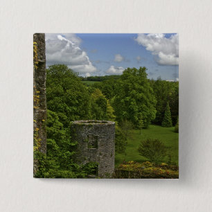 Bóton Quadrado 5.08cm Na Irlanda, no Castelo Blarney uma torre de pedra 