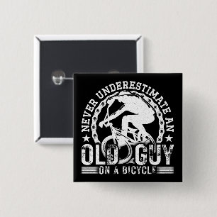 Bóton Quadrado 5.08cm Nunca Subestime Uma Cara Velha Numa Bicicleta Engr