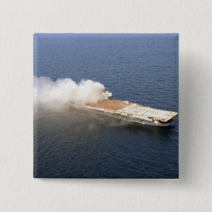 Bóton Quadrado 5.08cm O ex-Oriskany, um carro de avião desativado