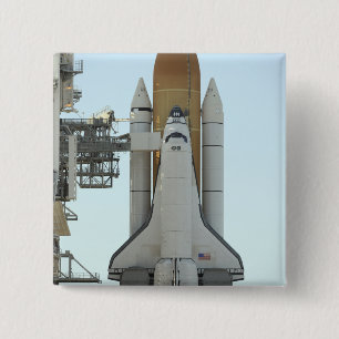 Bóton Quadrado 5.08cm O vaivém espacial Atlantis senta-se na plataforma
