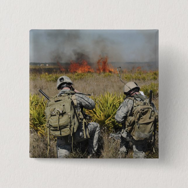 Bóton Quadrado 5.08cm Os soldados chamam informações (Frente)