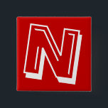 Bóton Quadrado 5.08cm Pin do alfabeto - Letra N - Vermelho<br><div class="desc">LETRA N - pino do alfabeto em uma pia batismal feliz e do divertimento</div>