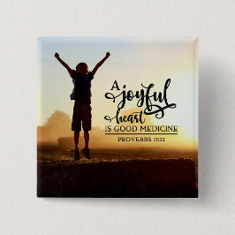 Bóton Quadrado 5.08cm Provérbios 17:22 Um coração alegre é um bom remédi