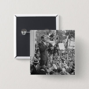 Bóton Quadrado 5.08cm Senador Robert Kennedy em Campanha para Presidente