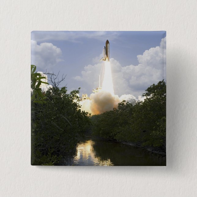 Bóton Quadrado 5.08cm Space Shuttle Atlantis levanta 26 (Frente)