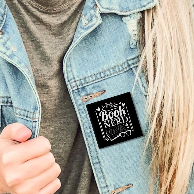 Bóton Quadrado 5.08cm Tampa do Livro de Nerd (Criador carregado)