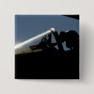 Bóton Quadrado 5.08cm Um piloto se prepara para descolagem