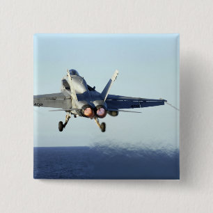 Bóton Quadrado 5.08cm Um zangão de F/A-18C lança-se da plataforma de v