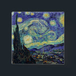 Bóton Quadrado 5.08cm Van Gogh está no Starry Night<br><div class="desc">A obra-prima de Van Gogh: Noite Estrelada. A Noite Estrelada é um óleo na canvas do pintor holandês poste-impressionista Vincent van Gogh. Pintado em junho de 1889, mostra a visão da janela voltada para leste do seu quarto de asilo na Santo-Rémy-de-Provence, pouco antes do nascer do sol, com a adição...</div>