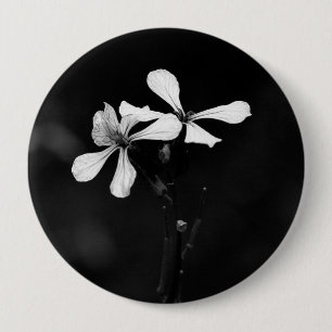 Bóton Redondo 10.16cm floral preto e branco mínimo