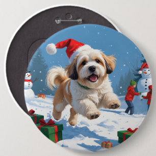 Bóton Redondo 15.24cm Lhasa Apso Correndo na Neve com Chapéu de Natal