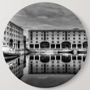 Bóton Redondo 15.24cm Reflexões de Albert Dock Liverpool