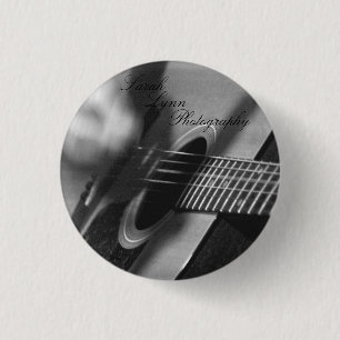 Bóton Redondo 2.54cm Ascendente próximo da guitarra
