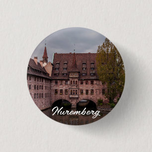 Bóton Redondo 2.54cm Edifício histórico ao pôr do sol em Nuremberga, Al