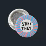 Bóton Redondo 2.54cm ELA/ELES Pronunciam Sinalizador Trans Colorido Ros<br><div class="desc">Decorre sua roupa com este botão de arte legal. Você pode personalizá-lo e adicionar texto também. Procure em meu compro muito mais cores,  padrões e pronomes de todos os tipos! Avise-me se quiser algo personalizado também.</div>