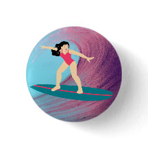 Garota surfando no pôr do sol.