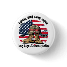 Heróis - Vestem Dog tags e combatem botas