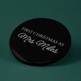 Bóton Redondo 2.54cm Personalizado "Primeiro Natal como Sra." Apelido