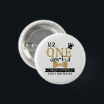 Bóton Redondo 2.54cm Sr. Deputado do Partido primeiro aniversario<br><div class="desc">Comemore em estilo com esses botões de festa de primeiro aniversario divertidos e muito modernos. O design é fácil de personalizar com o seu texto de eventos especiais e seus convidados ficarão entusiasmados quando receberem esses botões fabulosos. Itens de partes correspondentes podem ser encontrados na coleção.</div>