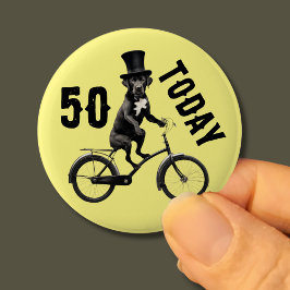 Bóton Redondo 5.08cm 50º aniversário Cão numa bicicleta de 50 anos