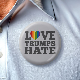 Bóton Redondo 5.08cm Amor Trumps Hate - Anti Donald Trump