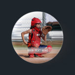 Bóton Redondo 5.08cm Criar sua própria foto dos esportes<br><div class="desc">Foto de um coletor do softball pronto para receber a bola do jarro. O modelo da foto é fácil de personalizar. Presente para um jogador ou uma equipe do softball, do basebol, do hóquei, do basquetebol, do futebol ou do algum outro esporte. Coloque facilmente a foto do seu miúdo no...</div>