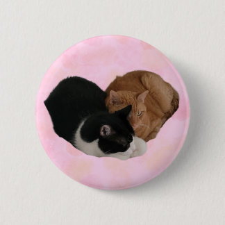 Bóton Redondo 5.08cm Dois Gatos Fazendo Botão de Coração