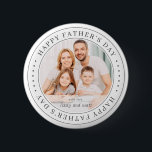 Bóton Redondo 5.08cm Foto simples e inteligente do Dia de os pais feliz<br><div class="desc">Este design simples e clássico é composto por tipografia serif e adiciona uma foto personalizada.</div>