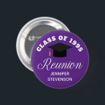 Bóton Redondo 5.08cm Nome de etiqueta Personalizado de Reunião de Segun<br><div class="desc">Um botão de nome de etiqueta de festa de reunião de classe personalizada em roxo e branco para um segundo grau,  faculdade ou universidade. Personalize com seu nome de escola e sua classe de graduação sob a elegante caligrafia para botões de celebração de alunos personalizados para excelente.</div>