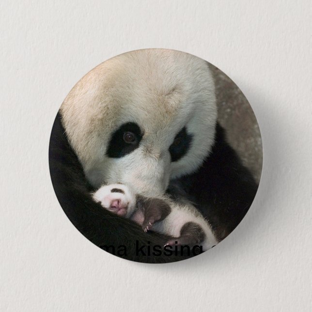 Bóton Redondo 5.08cm Panda kissing cub (Frente)