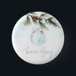 Bóton Redondo 5.08cm Revelação de Gênero do Team Boy Winter<br><div class="desc">Botão de Revelação de Gênero do Team Boy Winter Mostre seu apoio para o Team Boy com este adorável botão de revelação de gênero de inverno. Perfeito para o gênero com tema de inverno revelar festas, este botão é um acessório divertido e na moda para os hóspedes. O design durável...</div>