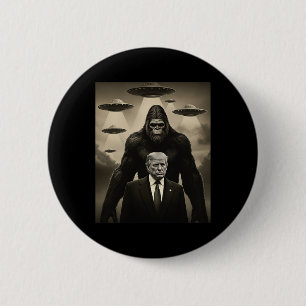 Bóton Redondo 5.08cm Trump Pé Grande Ufo Encontro Alienígena Invasão Ua