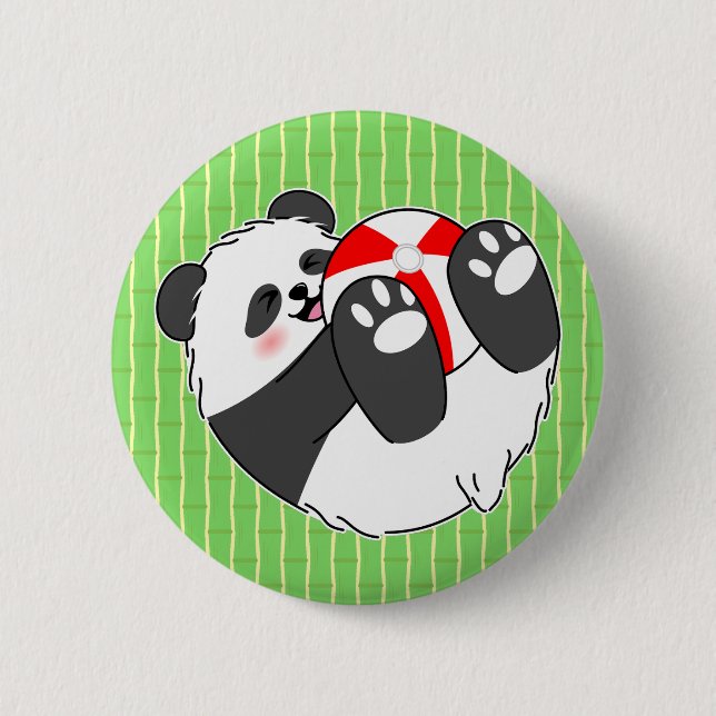 Bóton Redondo 5.08cm Um Bebê Panda Fofo Brincando com uma Bola (Frente)
