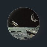 Bóton Redondo 5.08cm Vintage Science Fictions, Rocket ships Moon Planet<br><div class="desc">Imagem de Vintage no espaço sideral e imagem de Ficção Científica futurista planetas. Viagem e design de transporte com foguetes decolando na lua e voando em direção ao planeta Terra no distante céu escuro da noite no futuro.</div>