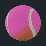 Bóton Redondo 7.62cm Bola de Tênis rosa moderna com linha de cintilação<br><div class="desc">Design de bola de tênis clássico personalizada em textura de folha de alumínio brilhante prateada. Presente simples e minimalista para o seu treinador de tênis ou equipe de tênis, ou simplesmente bolas de tênis com o seu design inicial, ouro e na moda. Presente personalizado para um jogador de tênis. Design...</div>